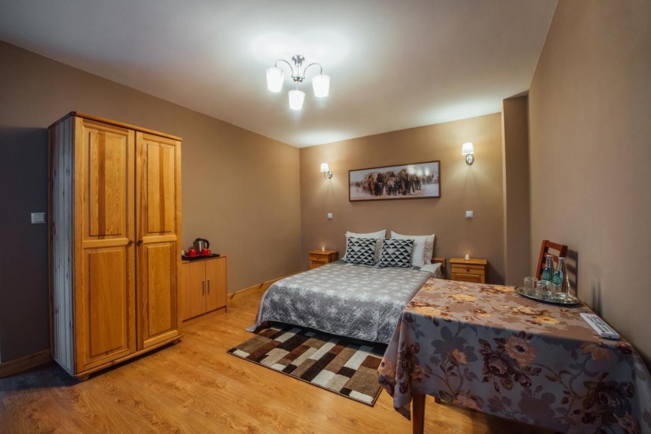 Hotel Orzel Zamość Eksteriør bilde